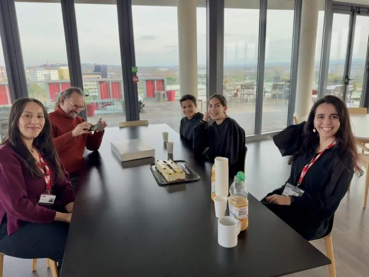 Ikram Boukharouba, Nihed Bendahman et Kevin Ducharlet, Ingénieurs de Recherche au sein de Berger-Levrault.