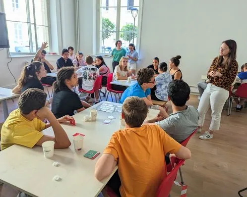 Association Latitudes