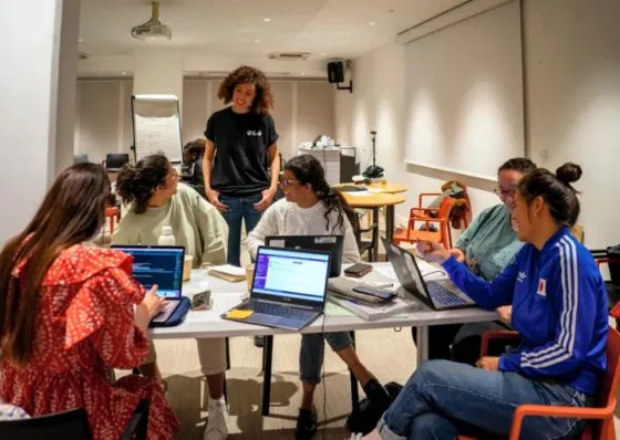 Soutien au projet “Femmes des quartiers, femmes du futur” de l'association DesCodeuses.
