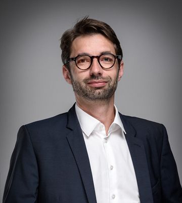 Xavier Derrieux, Directeur Administratif et Financier.